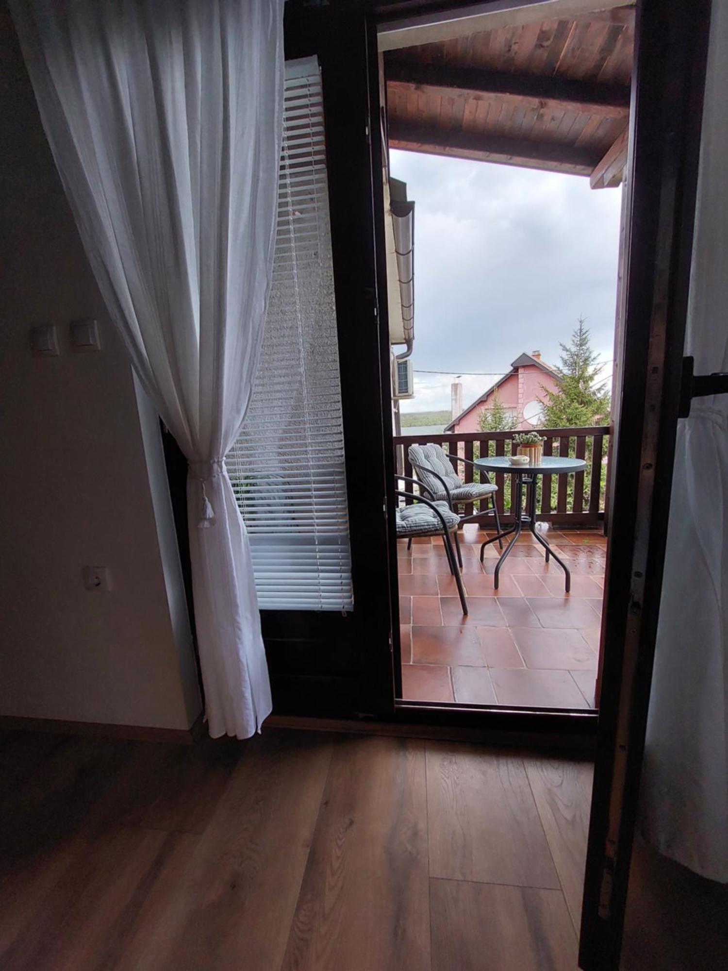 Hostelche Guest House Smederevo Exterior foto